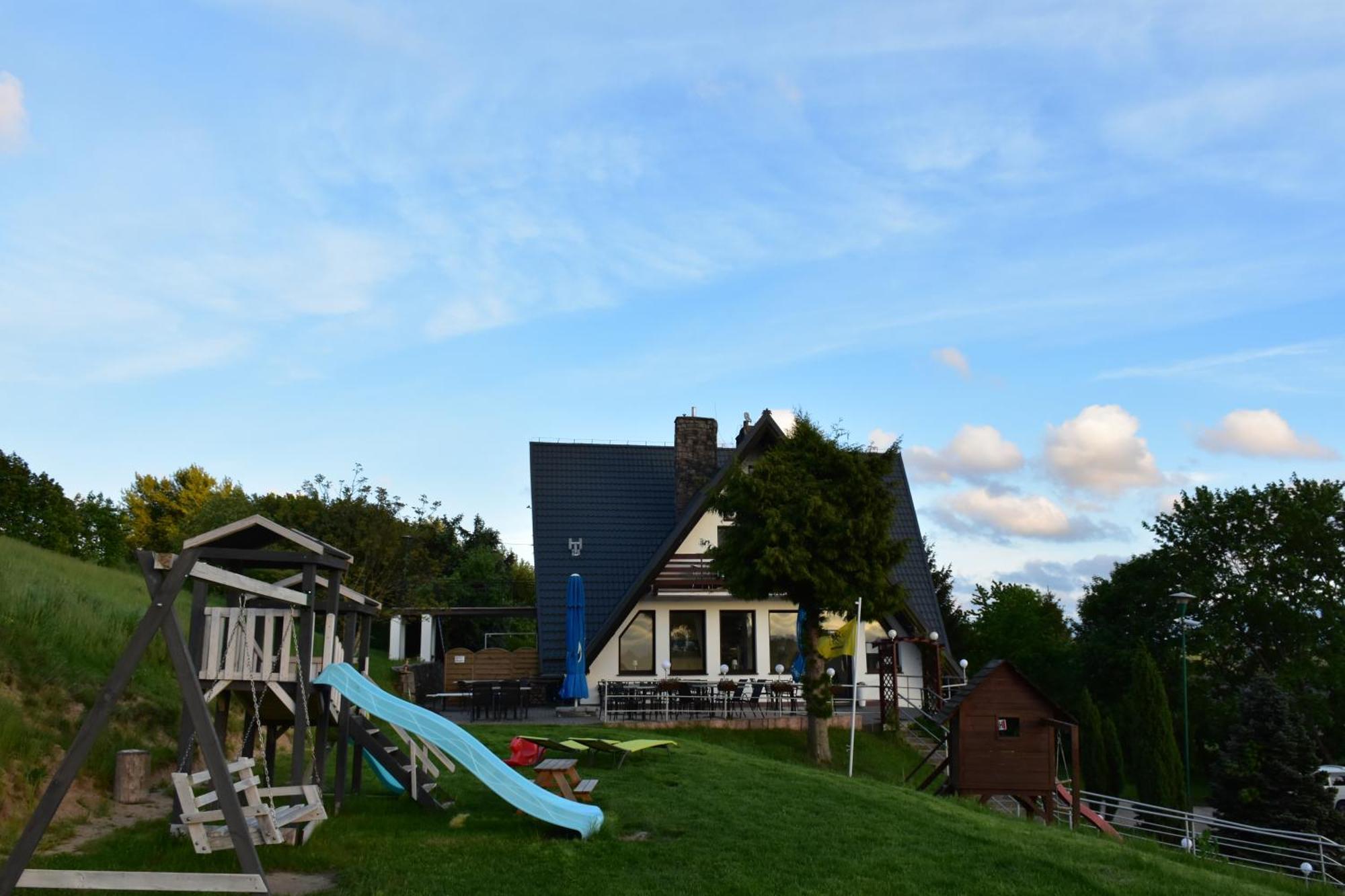 Modra Sobotka Hotel Reboszewo Luaran gambar